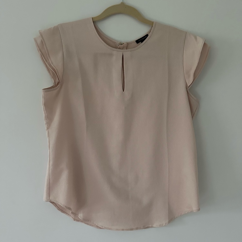 Ann Taylor ruffle short sleeve blouse